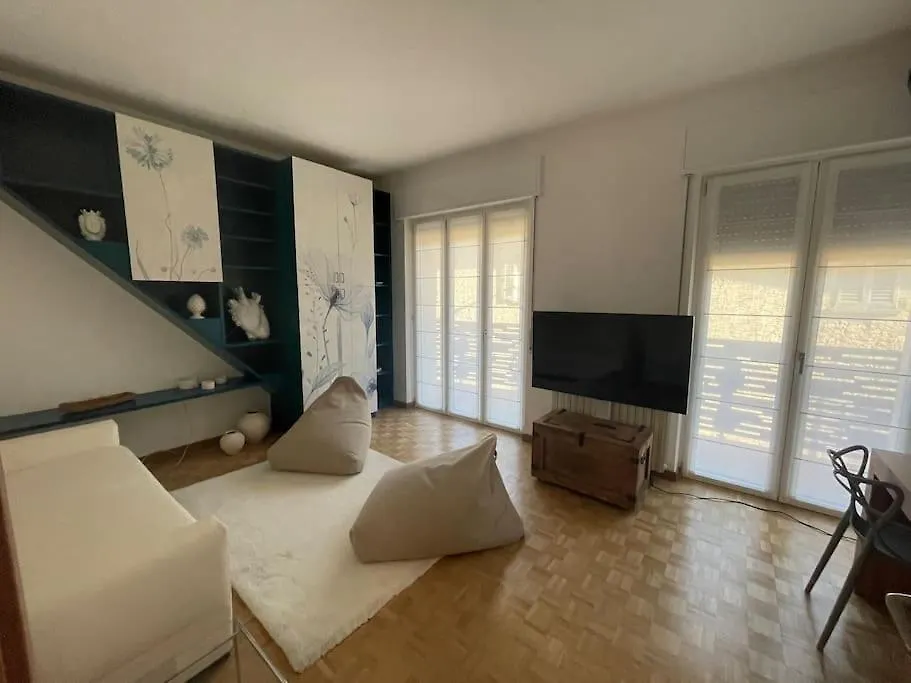 Grazioso Appartamento Vicino Al Lago Di Como Erba Italien