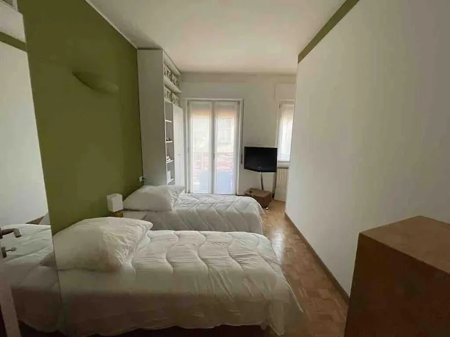 Grazioso Appartamento Vicino Al Lago Di Como Erba Apartment