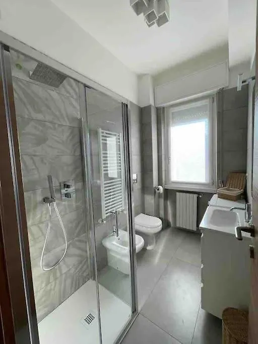 Grazioso Appartamento Vicino Al Lago Di Como Erba Apartment